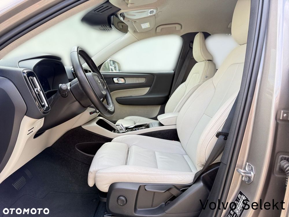 Volvo XC 40 - 11