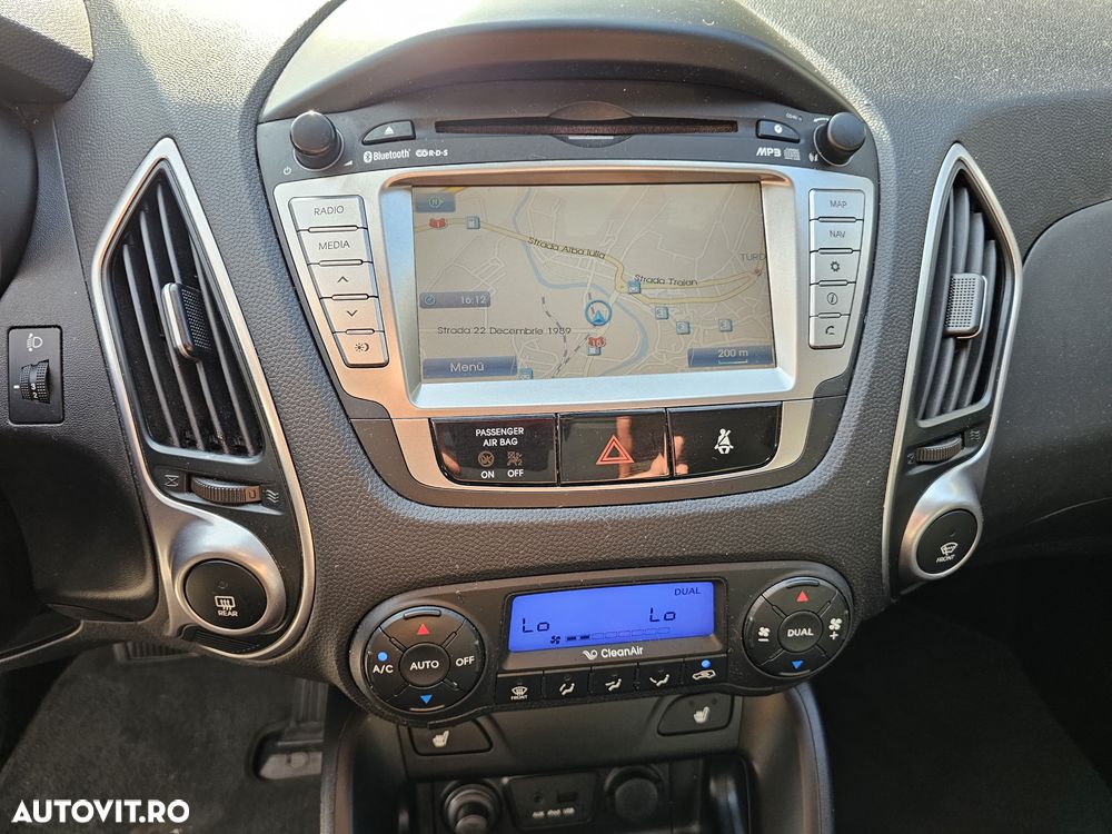 Hyundai ix35 2.0 CRDI High 4WD GLS Aut. Luxury - 12