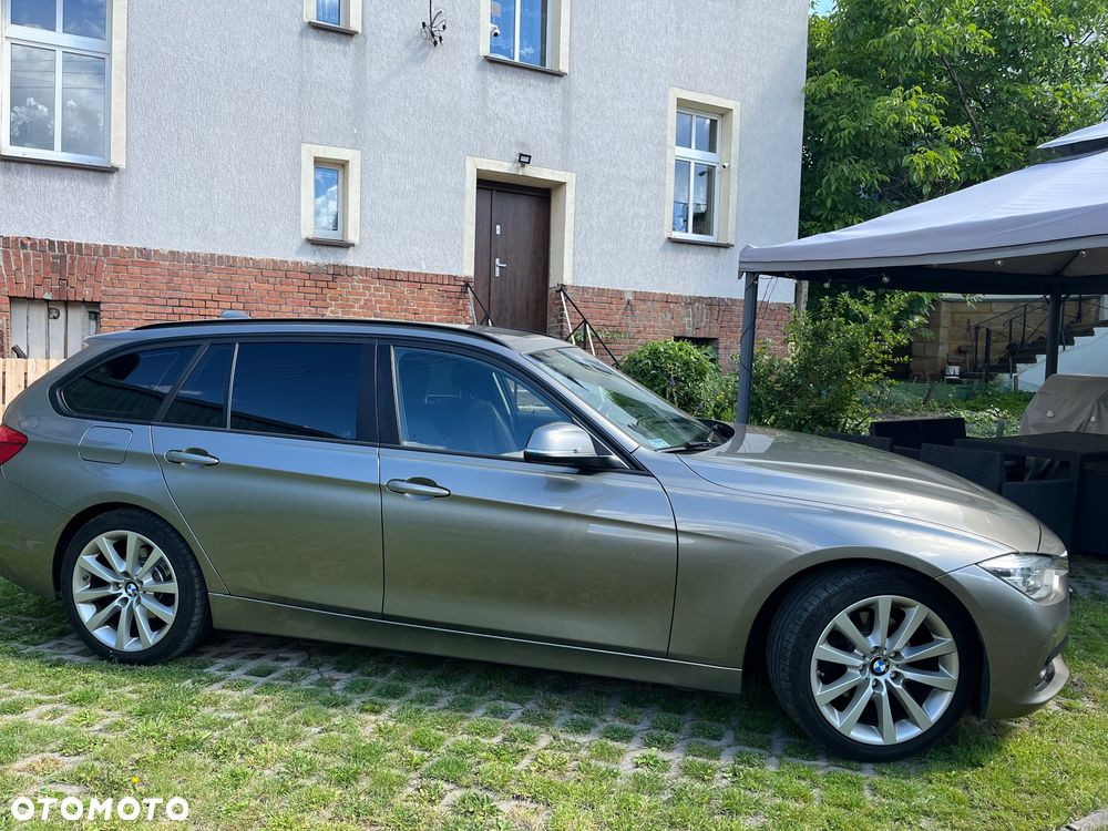BMW Seria 3 320d xDrive - 14