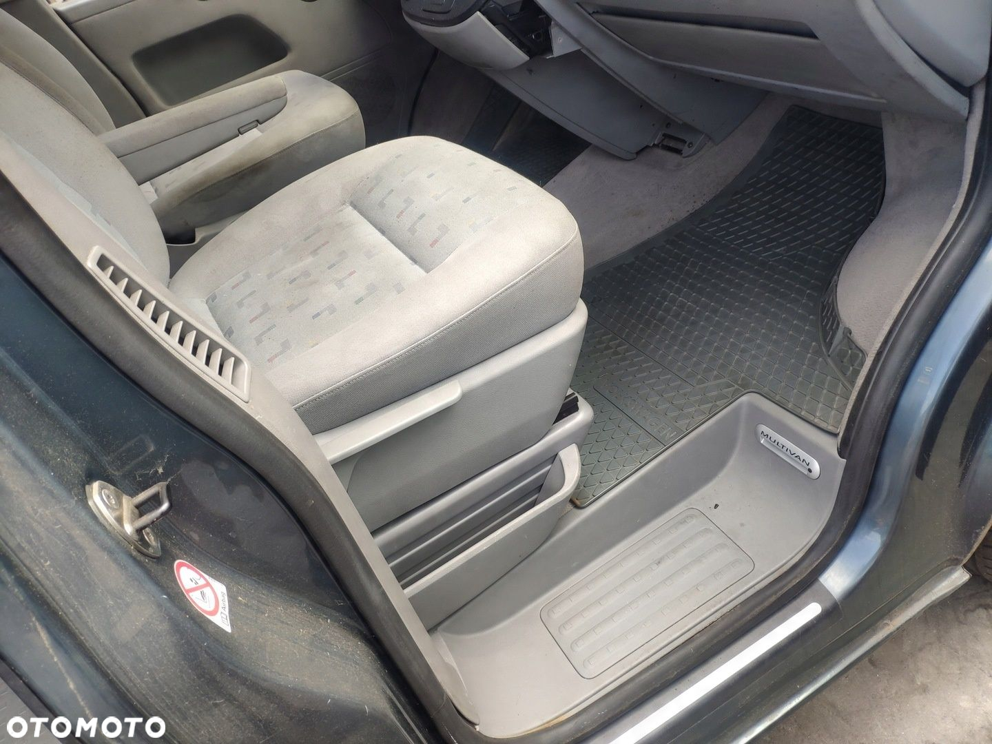VW TRANSPORTER T5 MULTIVAN WNĘTRZE ŚRODEK KANAPA - 7