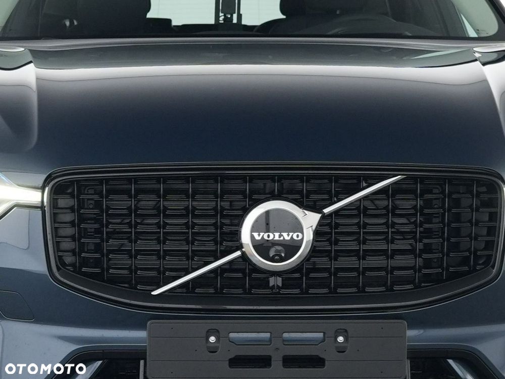 Volvo XC 60 B5 B AWD Ultra Dark - 4