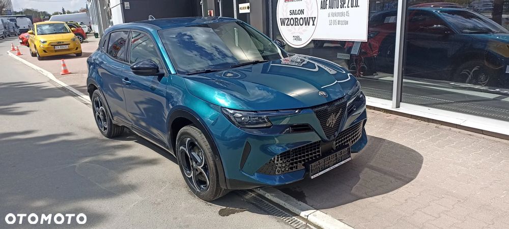 Alfa Romeo Junior 1.2 mHEV Ti eDCT - 10