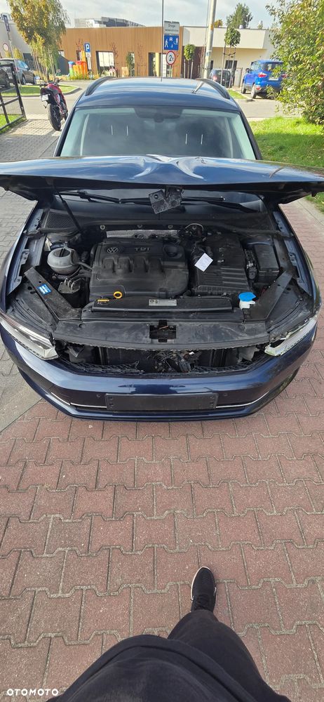 Volkswagen Passat - 11