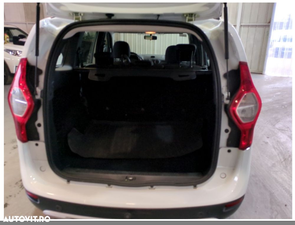 Dacia Lodgy TCe 115 Stepway - 12