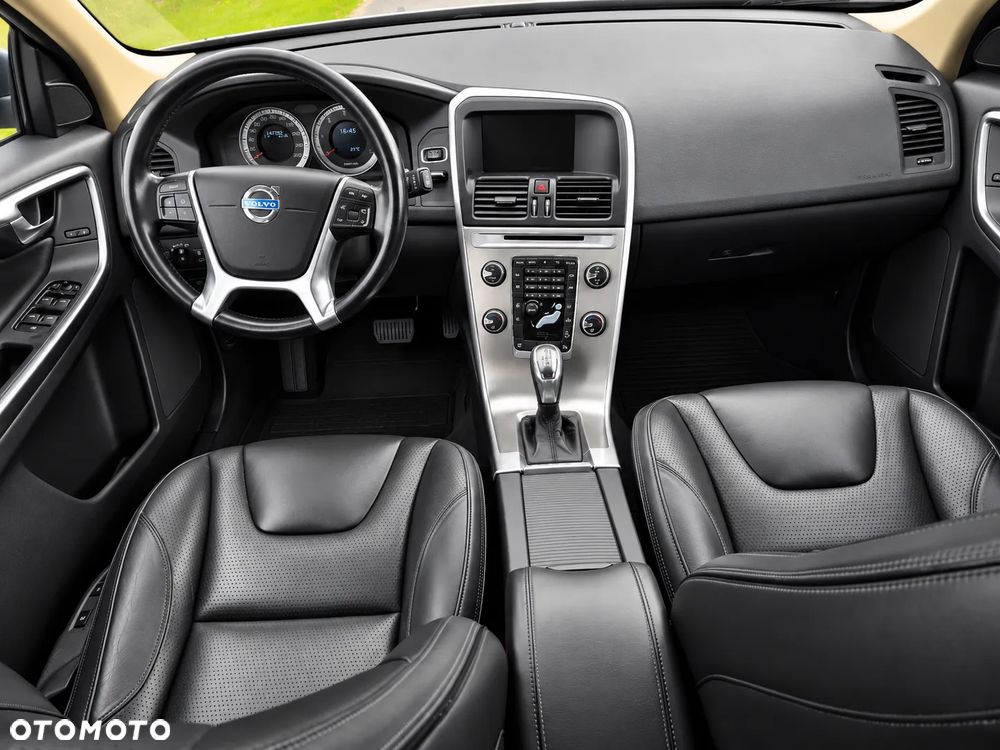 Volvo XC 60 D5 AWD RDesign - 21