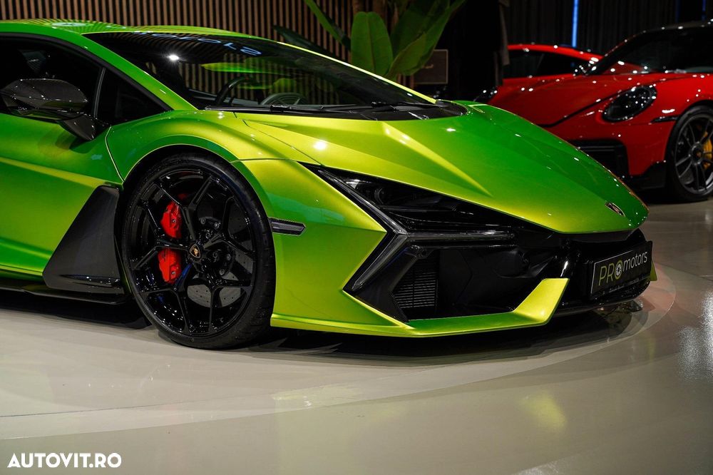 Lamborghini Revuelto - 26