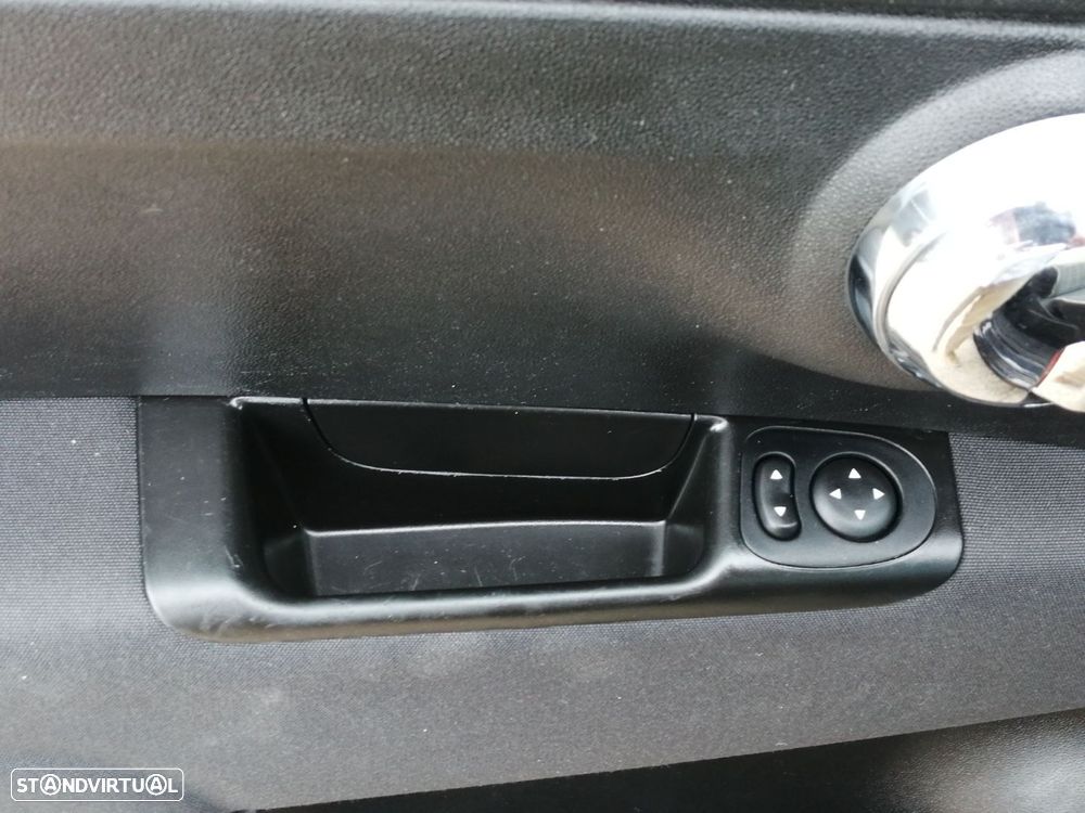 Fiat 500 1.0 Hybrid Lounge - 8