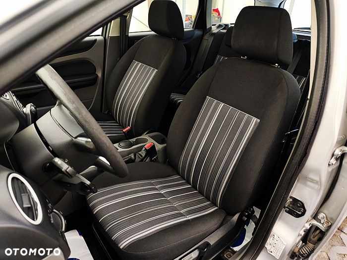 Ford Focus - 23