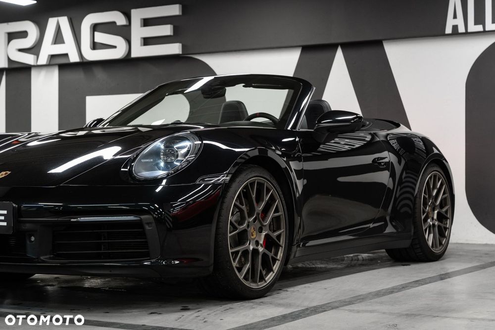 Porsche 911 Carrera 4S - 5