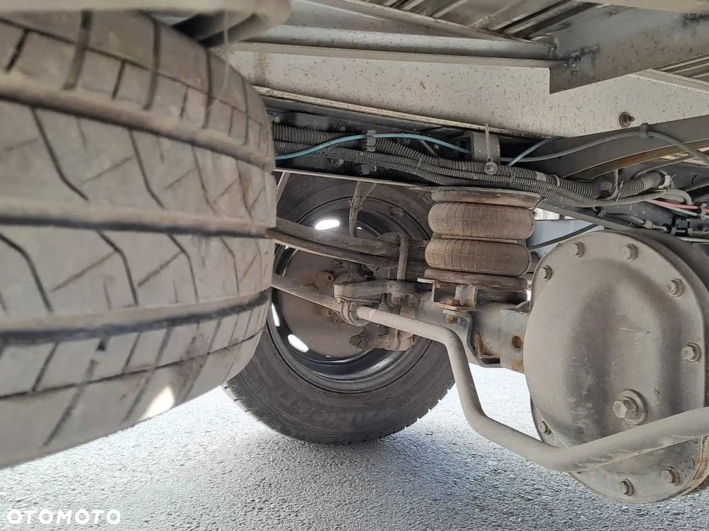 Iveco Daily 3.0 180KM Autolaweta Salon PL wyciągarka hak najazdy - 9