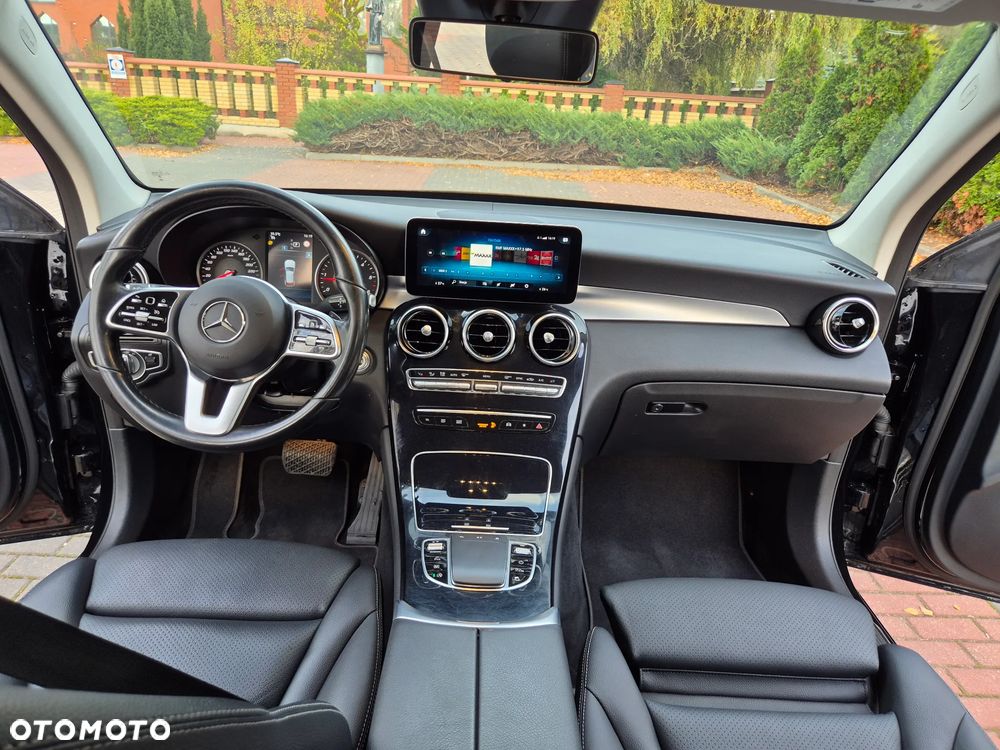 Mercedes-Benz GLC 300 d 4-Matic - 16