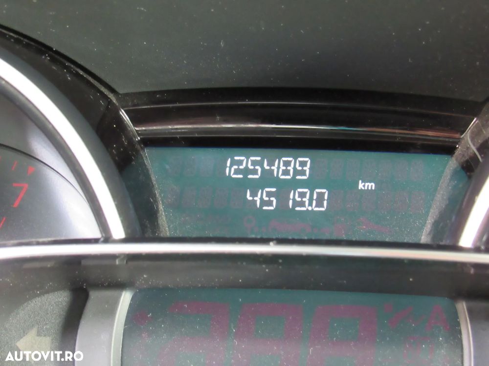 Renault Clio - 12