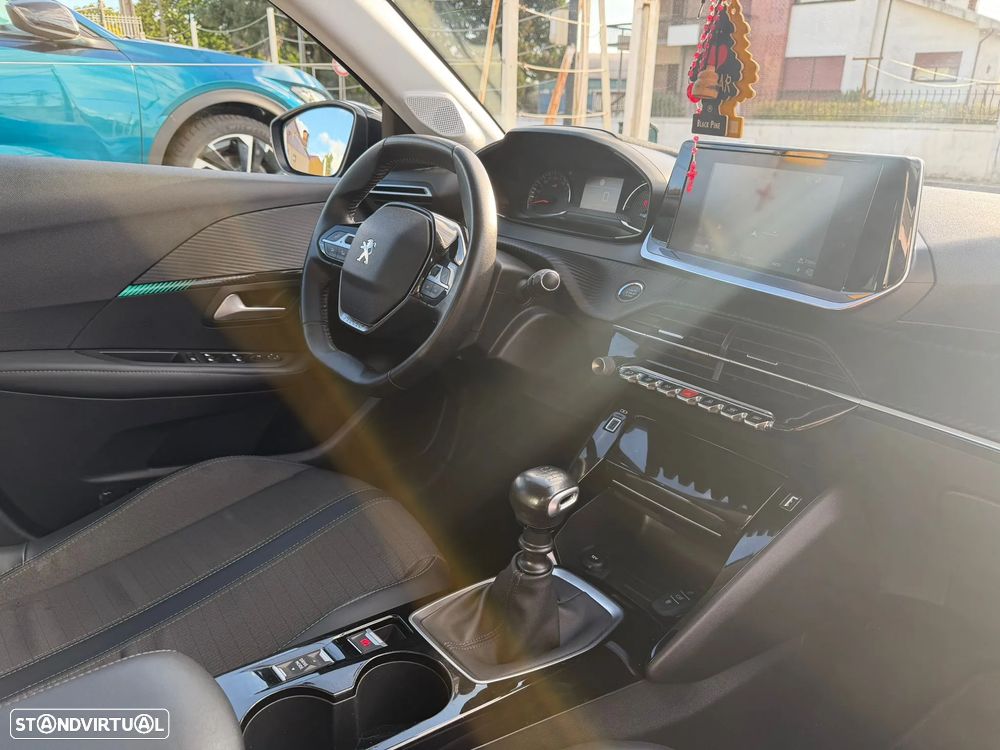 Peugeot 208 PureTech 100 Allure Pack - 16