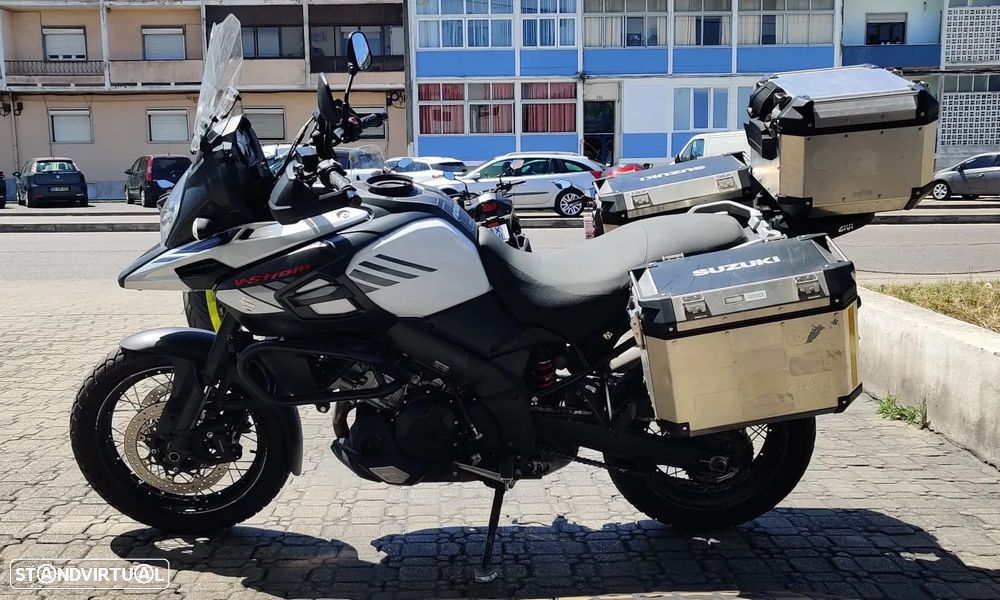 Suzuki DL 1000 VStrom - 2