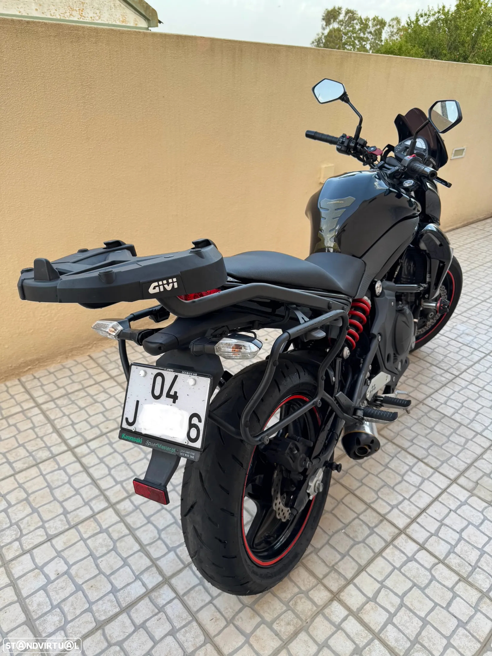 Kawasaki ER ER-6N - 6