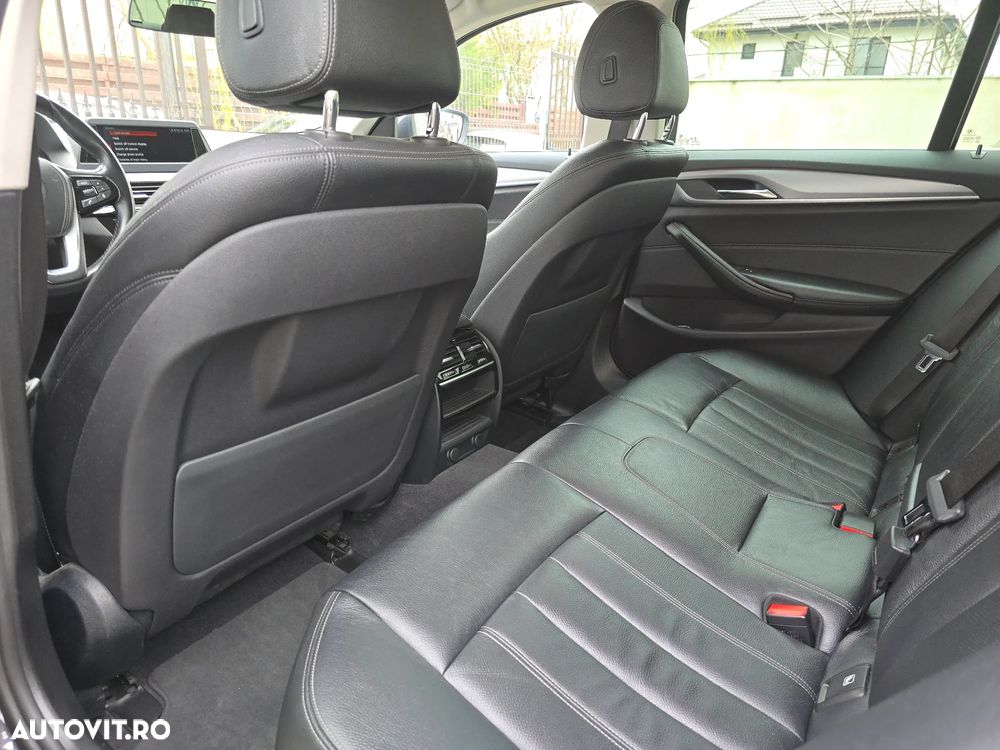 BMW Seria 5 520d AT - 22