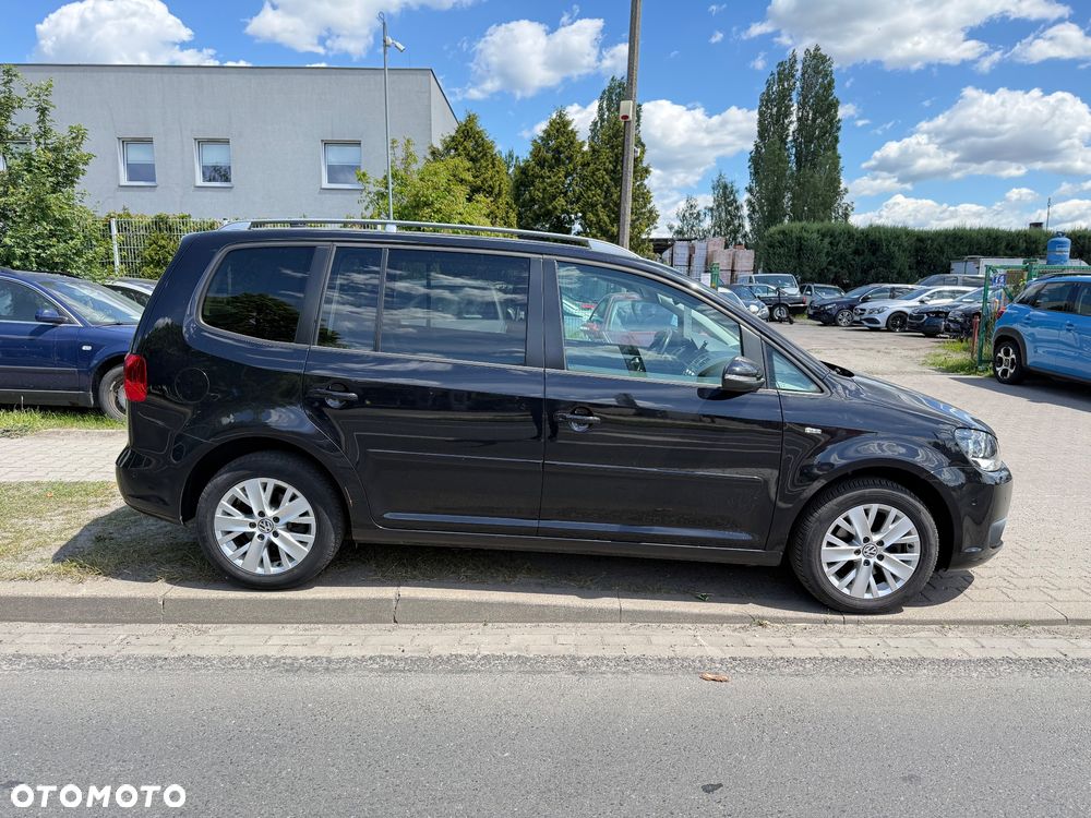 Volkswagen Touran 1.6 TDI DPF DSG Life - 4