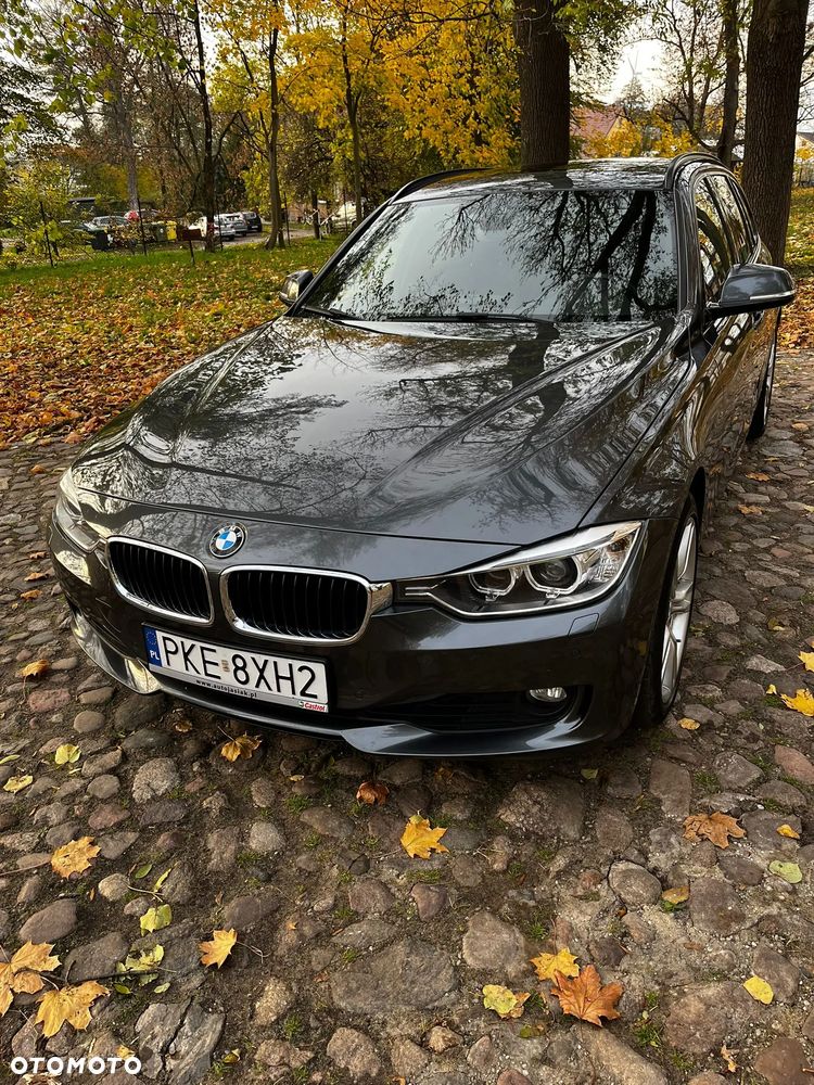 BMW Seria 3 325d Sport-Aut Sport Line - 2