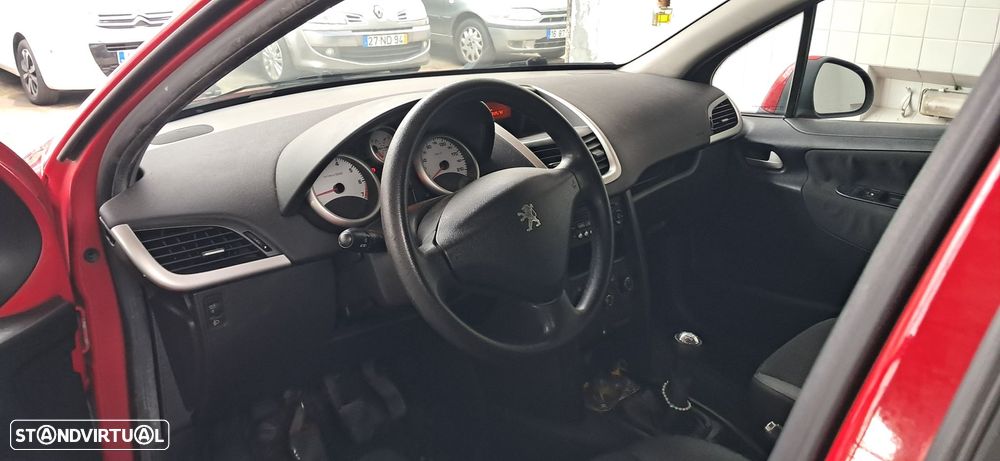 Peugeot 207 1.4 16V Active - 4