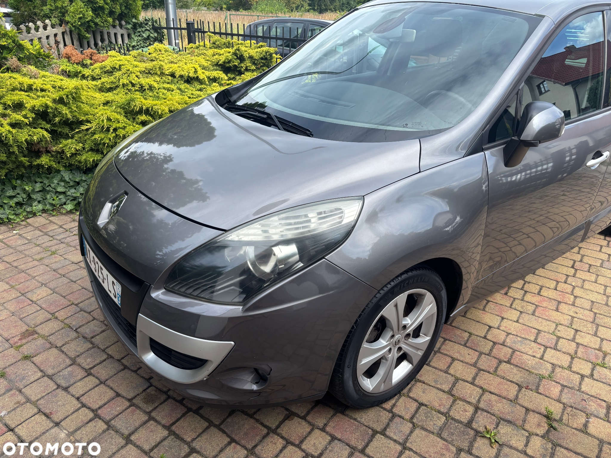 Renault Scenic 1.9 dCi FAP Dynamique - 7