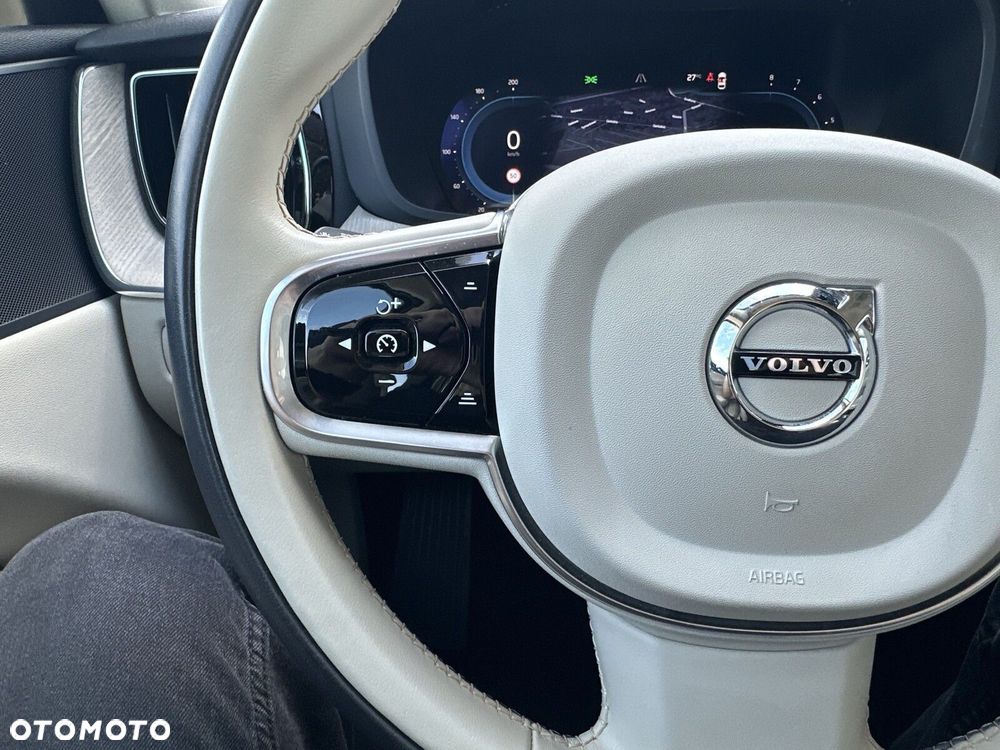 Volvo XC 60 B4 B Plus Bright - 20
