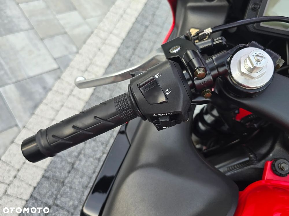 Honda CBR - 19