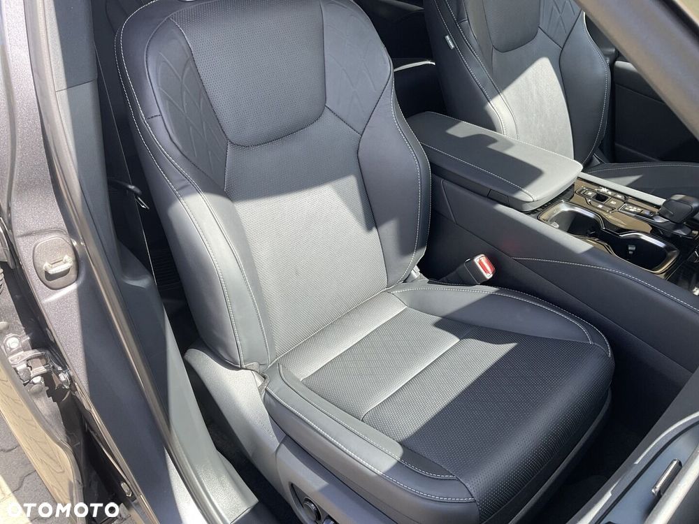 Lexus RX - 12