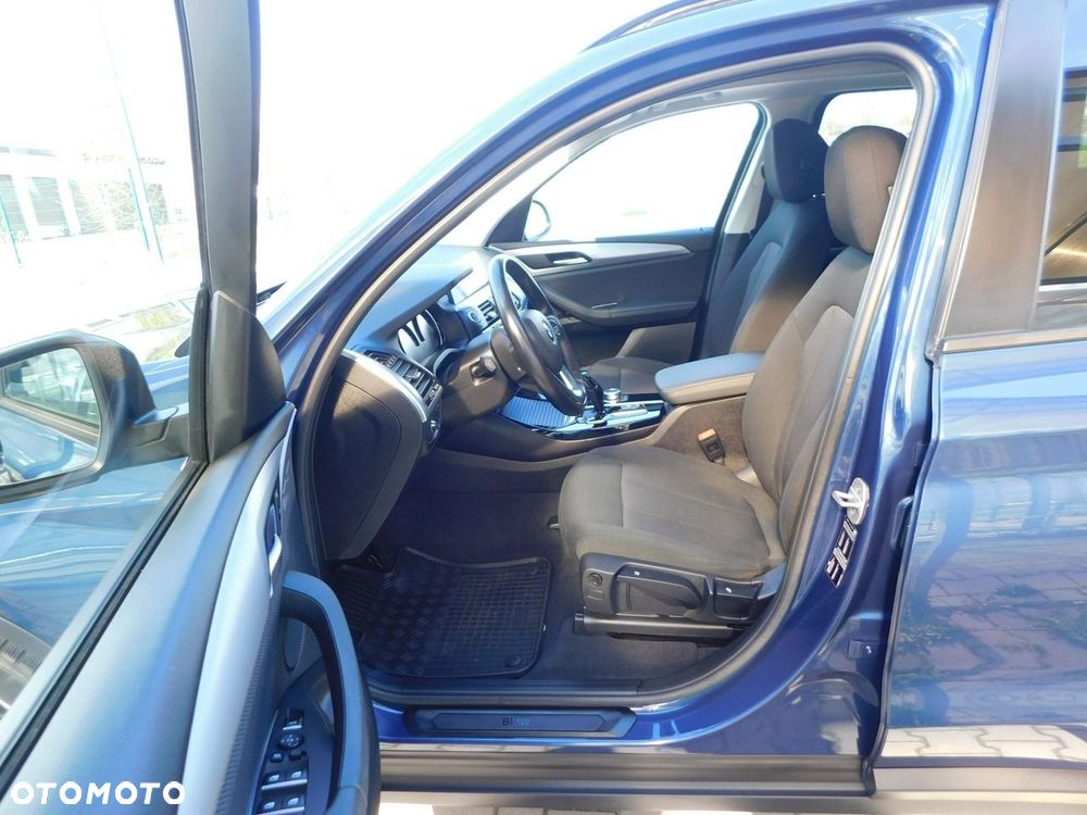 BMW X3 xDrive20d Advantage - 6