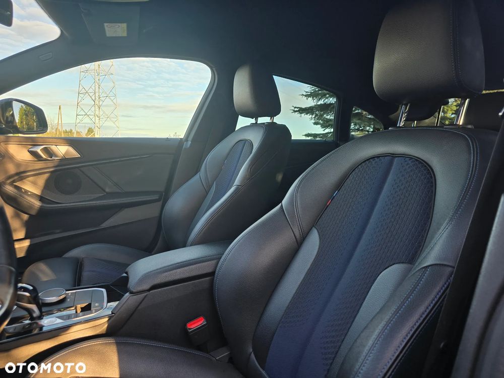 BMW Seria 2 218i - 20