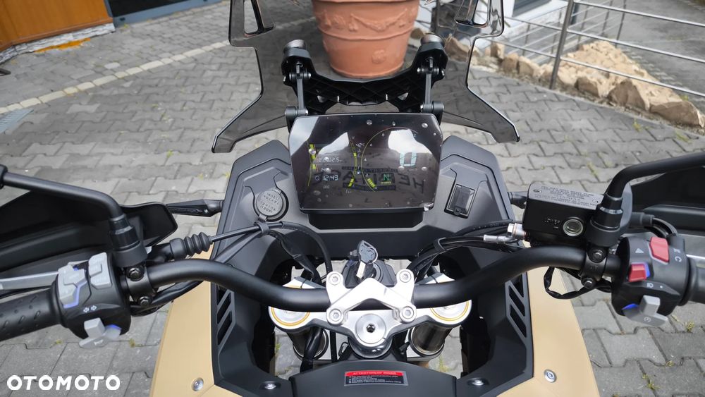 VOGE 625DSX - 10