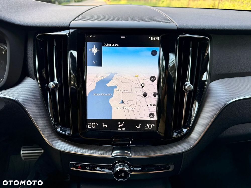 Volvo XC 60 D4 AWD R-Design - 15