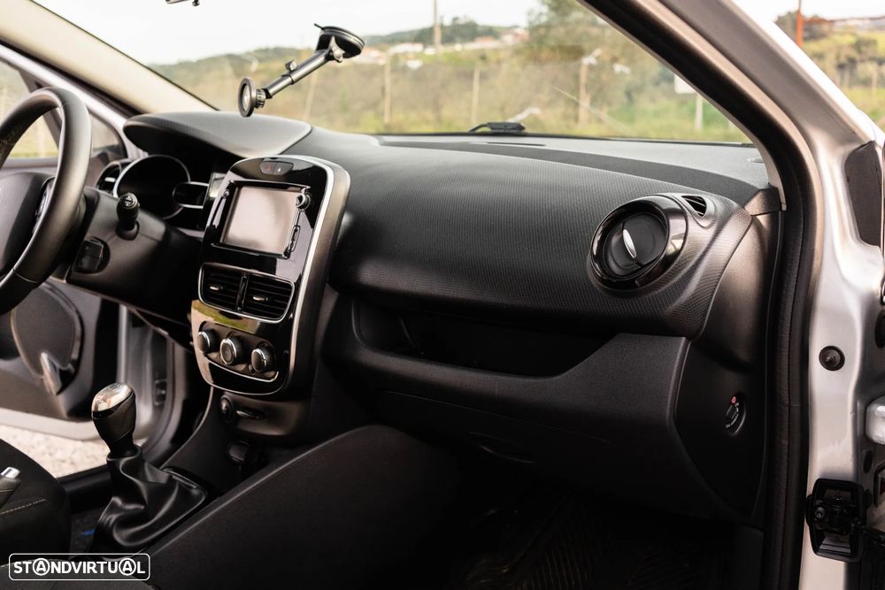 Renault Clio Sport Tourer 1.5 dCi Limited - 11
