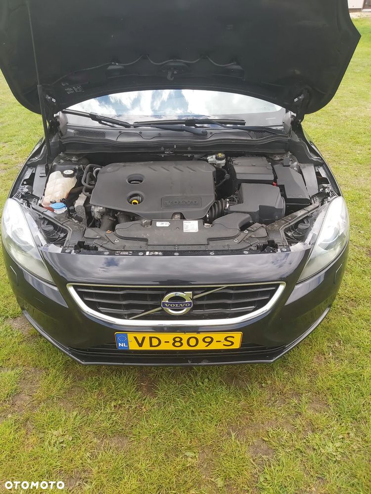 Volvo V40 D2 - 37