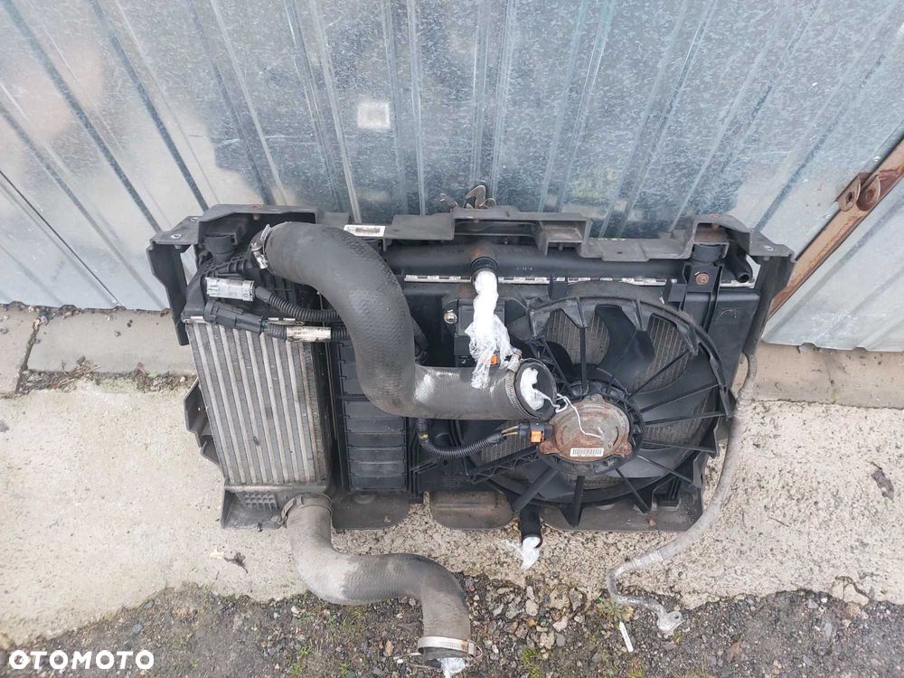 Citroen C5 III LIFT Peugeot 508 2.0 HDI 163km Pas Przedni chłodnice - 2