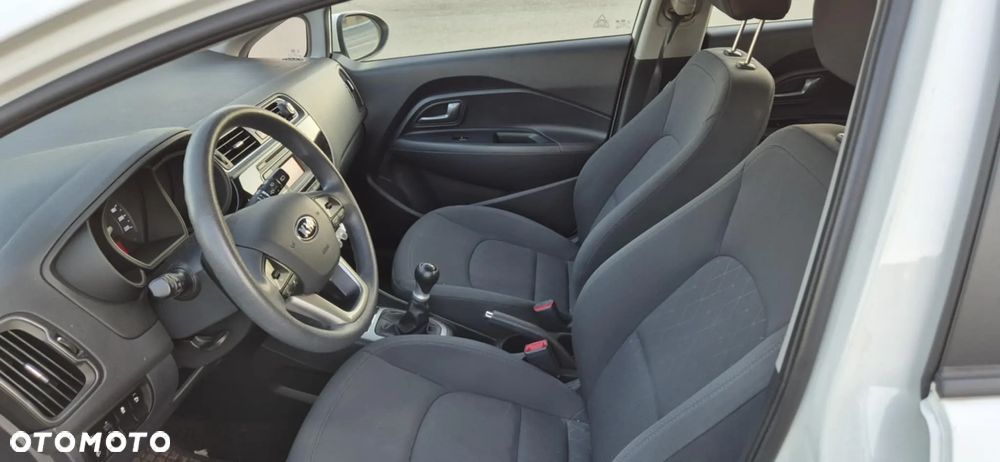 Kia Rio 1.2 M - 5