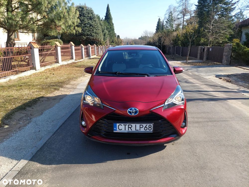 Toyota Yaris Hybrid 100 Premium EU6 - 1