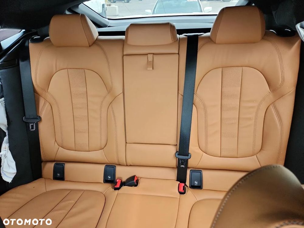 BMW X6 - 9