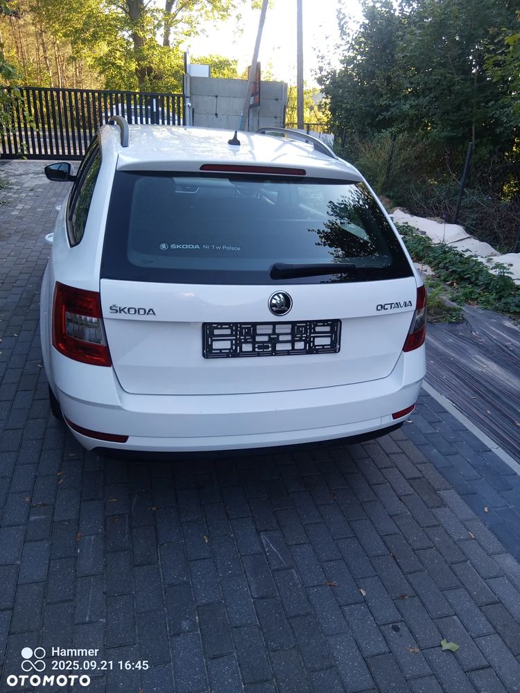 Skoda Octavia 1.6 TDI Ambition - 9