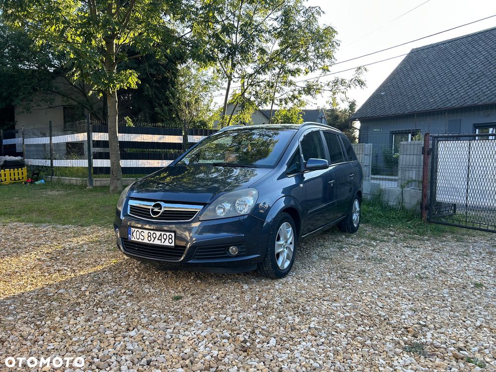 Opel Zafira 1.8 Cosmo - 23