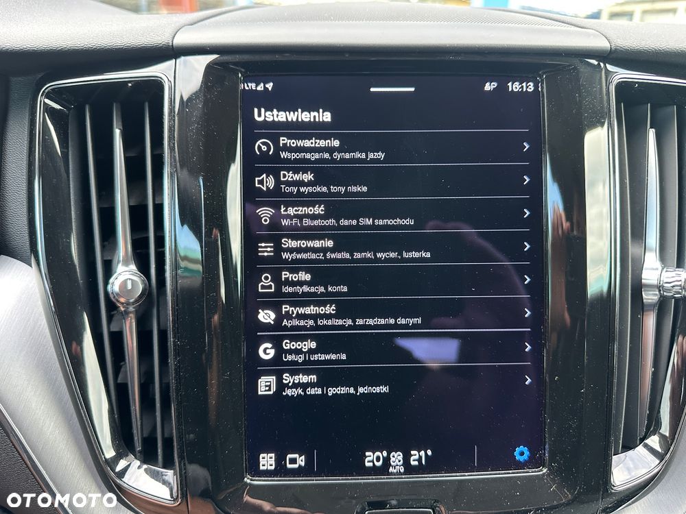 Volvo XC 60 B4 D AWD Geartronic Momentum Pro - 32