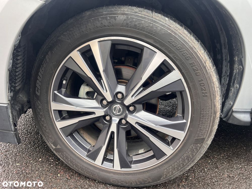 Nissan Pathfinder - 26