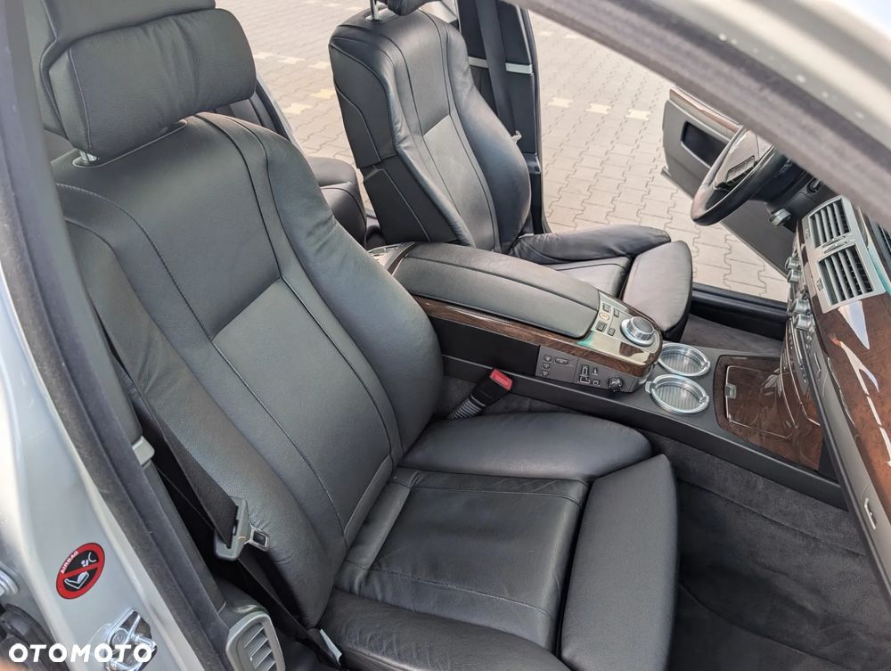 BMW Seria 7 730d - 25