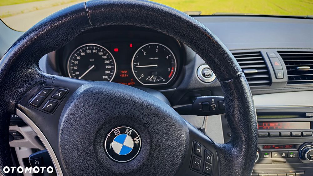 BMW Seria 1 120d - 12