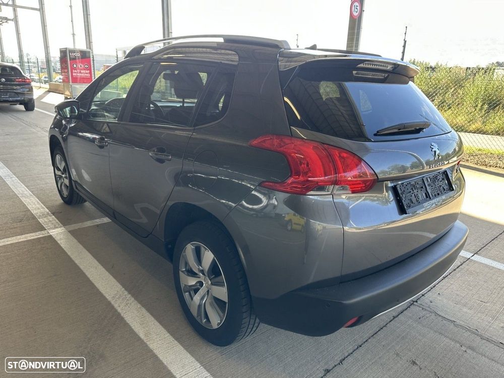 Peugeot 2008 1.2 PureTech Style - 10
