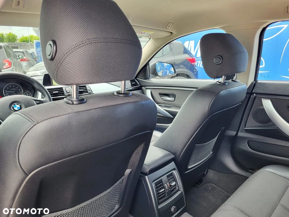 BMW Seria 4 420i Gran Coupe - 13