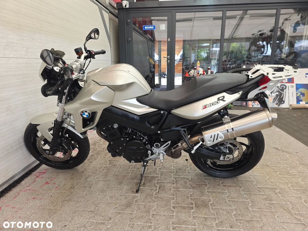 BMW F - 19