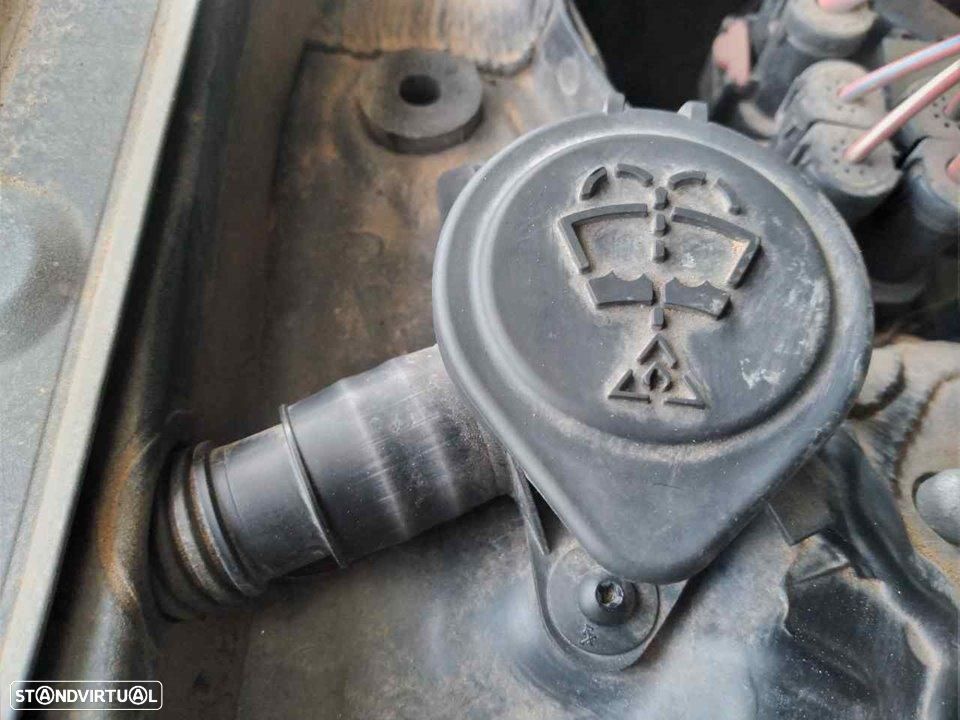DEPOSITO LIMPA VIDROS BMW SERIE 3 BERLINA F30 - 1