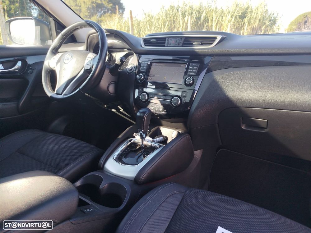 Nissan Qashqai 1.6 dCi Tekna+ Xtronic - 26