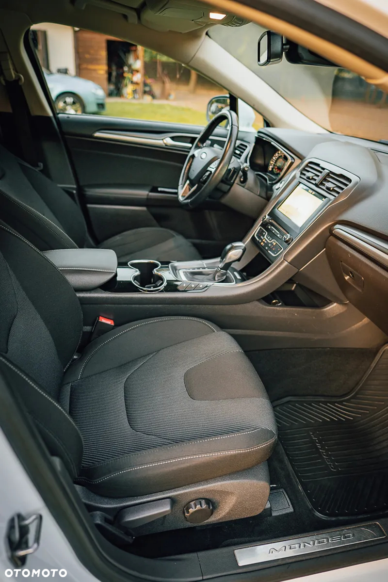 Ford Mondeo 2.0 TDCi Gold Edition PowerShift - 24