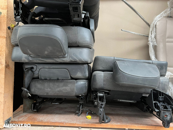 Scaune spate Audi Q7 4M 2017 locul 6 / 7